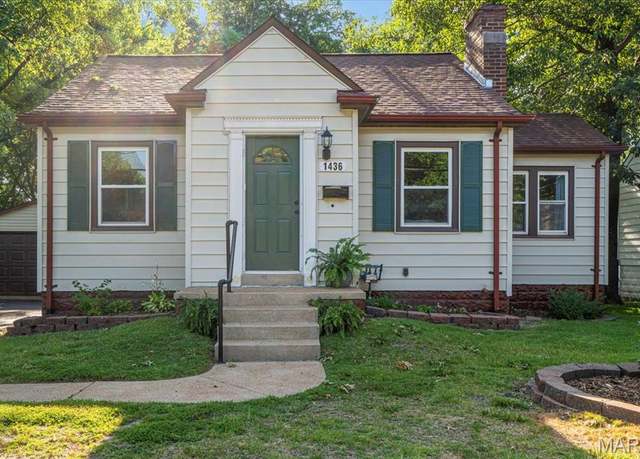 Property at 1436 S Elm Ave, Webster Groves, MO 63119, 2 beds, 1 bath