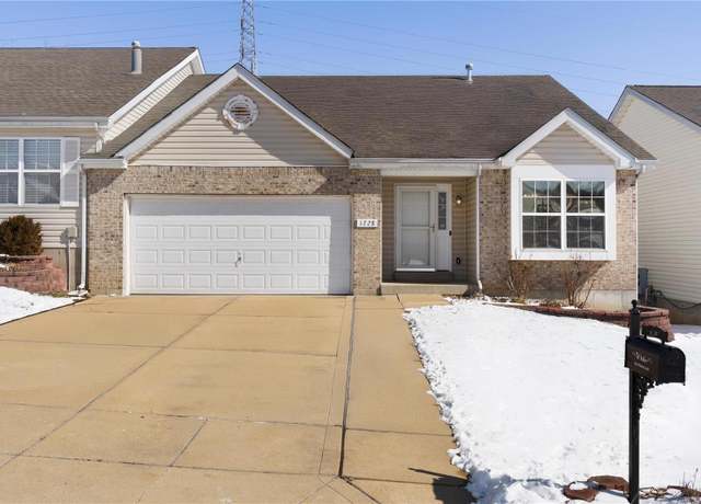 Property at 1228 Windcrest Cir, Arnold, MO 63010, 3 beds, 3 baths