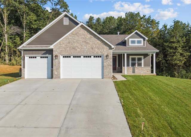 Property at 413 Shady Trail Dr, Troy, MO 63379, 3 beds, 2 baths