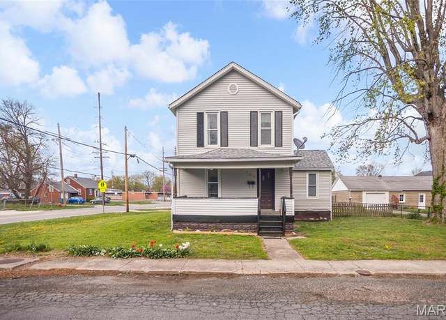 Property at 106 E Corbin St, Bethalto, IL 62010, 3 beds, 2 baths