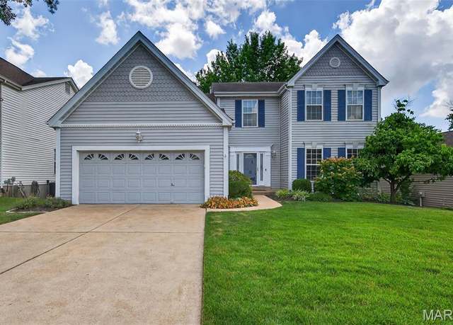 Property at 9818 Grantview Forest Dr, St Louis, MO 63123, 5 beds, 3.5 baths
