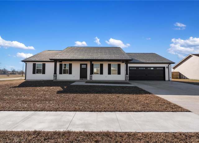 Property at 301 Citation Dr, Sikeston, MO 63801, 3 beds, 2 baths