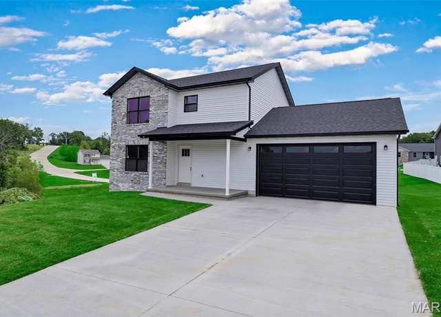 Property at 204 Pacific Ave, Union, MO 63084, 3 beds, 2.5 baths
