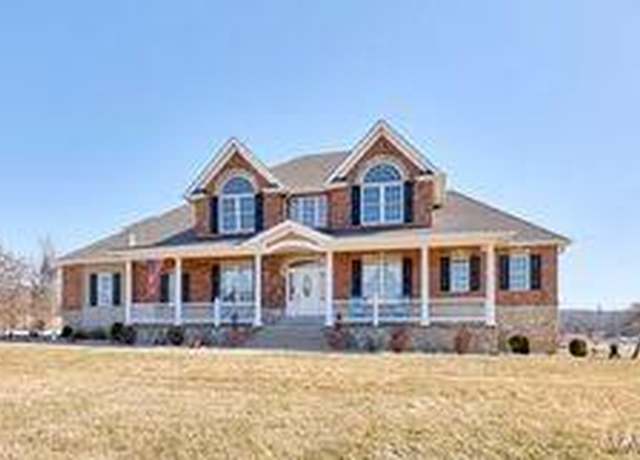 Property at 18 Gallant Fox Dr, Troy, MO 63379, 4 beds, 5.5 baths