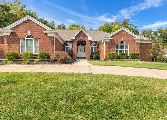 Property at 35 Woodmere Cir, St Charles, MO 63303, 4 beds, 3.5 baths
