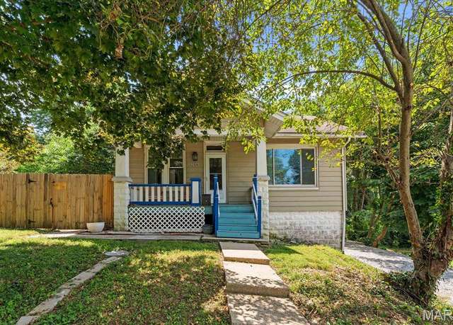 Property at 206 W Washington St, Collinsville, IL 62234, 2 beds, 1 bath