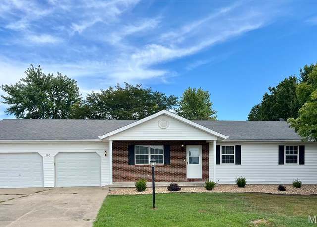 Property at 1001 Johnson Ave, Belle, MO 65013, 3 beds, 2 baths