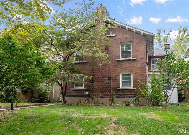Property at 5099 Waterman Blvd, St Louis, MO 63108, 6 beds, 5 baths
