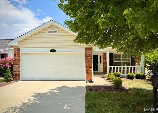 Property at 10218 Carlton Place Ct, Affton, MO 63123, 2 beds, 2.5 baths