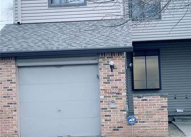 Property at 11502 Cedar Walk Dr, St Louis, MO 63146, 3 beds, 2.5 baths