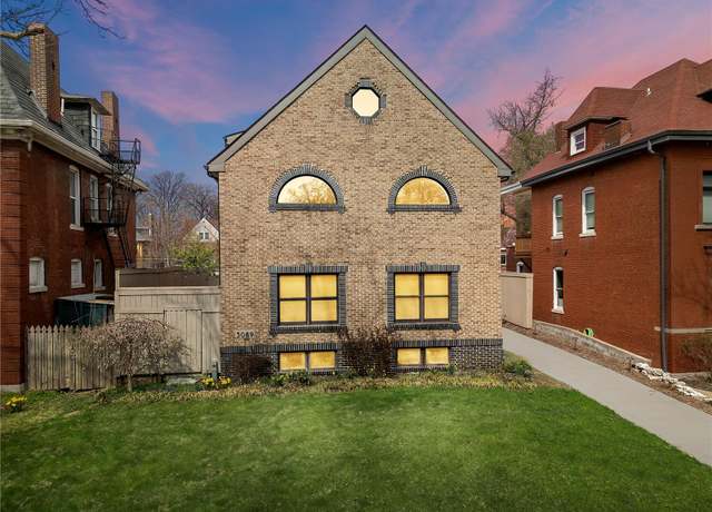 Property at 5089 Waterman Blvd, St Louis, MO 63108, 4 beds, 3 baths