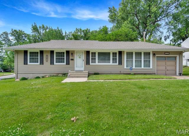 Property at 1400 Corinth Dr, St Louis, MO 63137, 3 beds, 1 bath