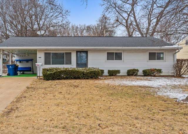 Property at 9827 Guthrie Ave, St Louis, MO 63134, 3 beds, 2 baths