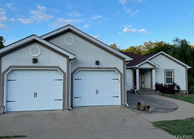 Property at 109 Locust Ct, St Robert, MO 65584, 4 beds, 3 baths