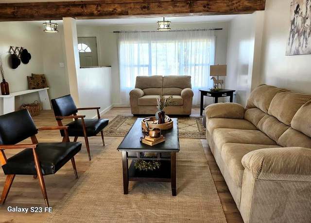 Property at 972 Sunny Ridge Vw, Union, MO 63084, 4 beds, 2 baths