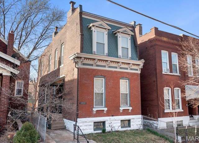 Property at 1916 Wyoming St, St Louis, MO 63118, 2 beds, 2.5 baths