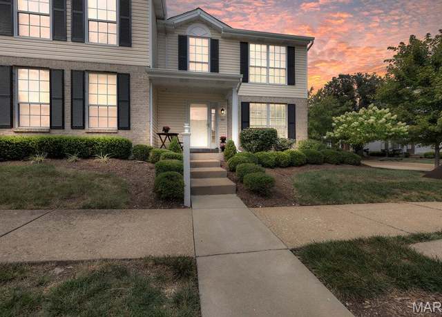 Property at 101 Carriage View Dr, Wildwood, MO 63040, 2 beds, 2.5 baths