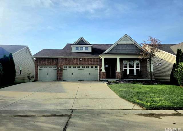 Property at 128 Vistalago Pl, Cottleville, MO 63376, 4 beds, 3 baths