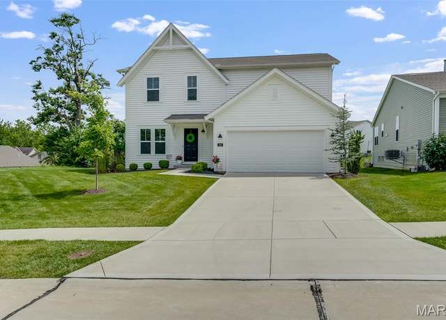 Property at 216 Old Moray Pl, St Charles, MO 63301, 3 beds, 2.5 baths