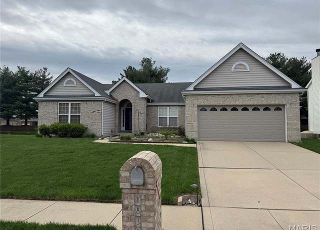 Property at 1832 Barbary Way, Belleville, IL 62226, 3 beds, 2 baths