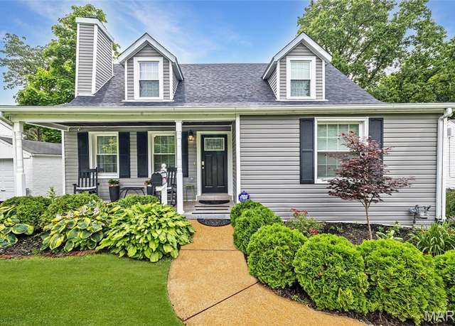 Property at 817 S Ballas Rd, St Louis, MO 63122, 5 beds, 3.5 baths