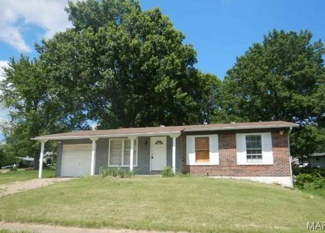 Property at 11652 Las Ladera Dr, Florissant, MO 63033, 3 beds, 1 bath