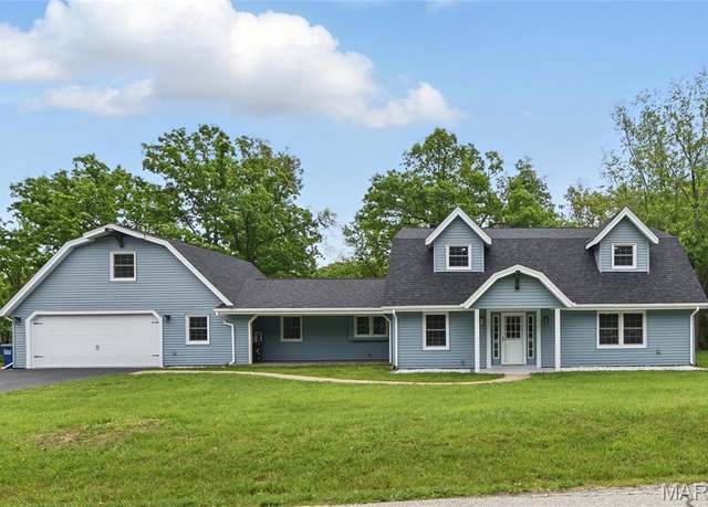 Property at 10 Briarwood Ct, Warrenton, MO 63383, 5 beds, 2.5 baths