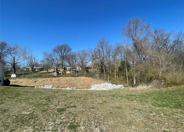 Property at 5221 Sundrop, Godfrey, IL 62035