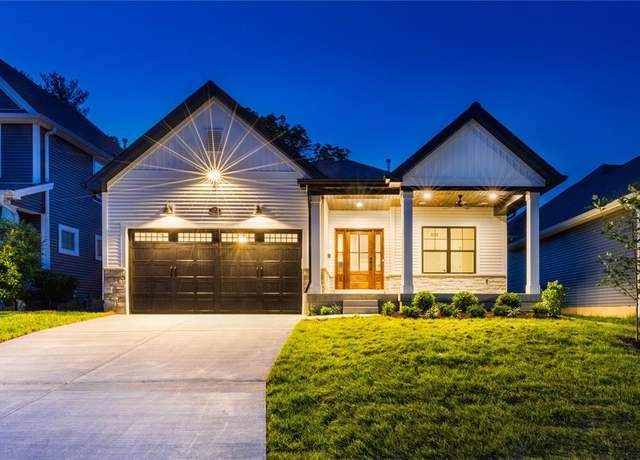 Property at 11811 Lillian Ave, Des Peres, MO 63131, 5 beds, 3.5 baths
