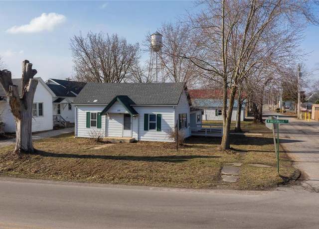 Property at 209 W Washington Ave, Richland, MO 65556, 2 beds, 1 bath
