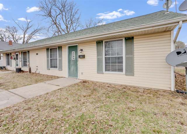 Property at 1920 Hamilton St, Murphysboro, IL 62966