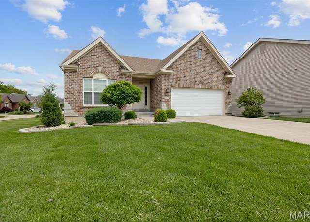 Property at 941 Ridgepointe Place Cir, Lake St Louis, MO 63367, 3 beds, 3 baths