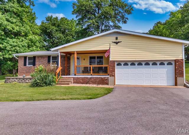 Property at 2915 Ozark Dr, MO 63122, 3 beds, 2 baths