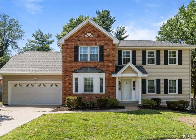 Property at 17 Beaujolais Dr, Florissant, MO 63031, 3 beds, 2.5 baths