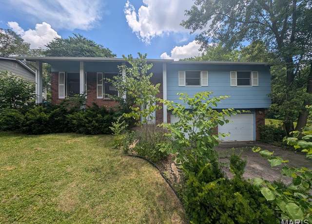 Property at 3200 Schaffner Dr, St Charles, MO 63301, 3 beds, 1.5 baths