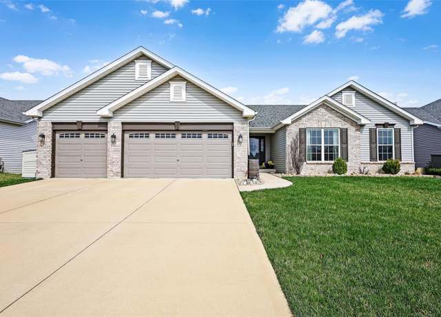 Property at 109 Charlestowne Place Dr, St Charles, MO 63301, 3 beds, 3 baths