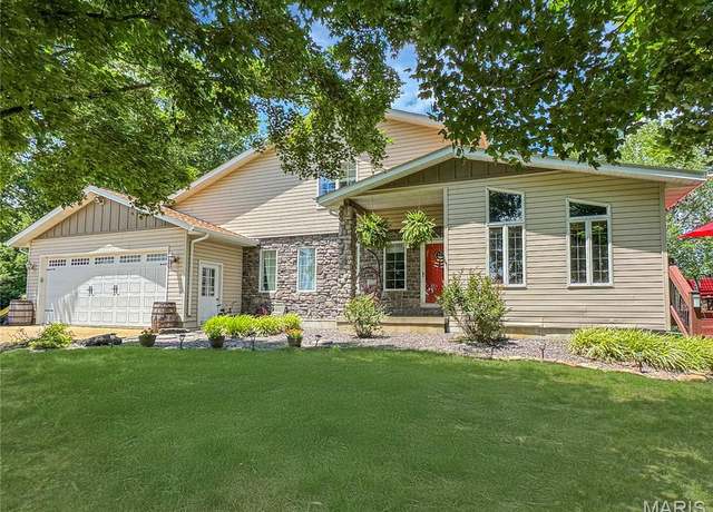 Property at 360 David Dr, Washington, MO 63090, 3 beds, 3.5 baths
