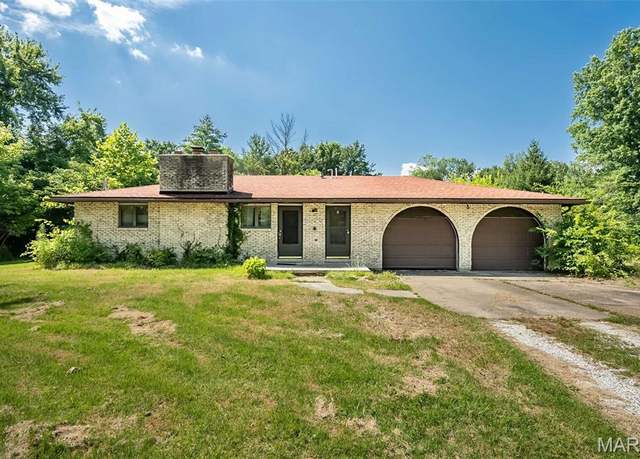 Property at 8734 Goshen Rd, Edwardsville, IL 62025, 5 beds, 1.5 baths