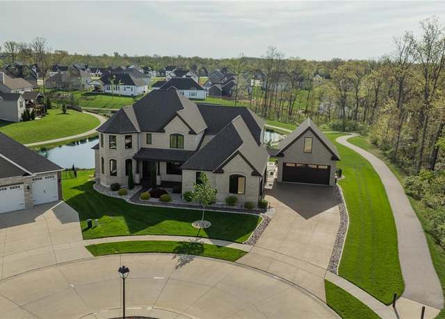 Property at 417 Hamlet Ct, Lake St Louis, MO 63367, 4 beds, 3.5 baths