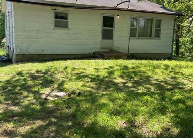 Property at 966 Highway WW, Sullivan, MO 63080, 2 beds, 1.5 baths