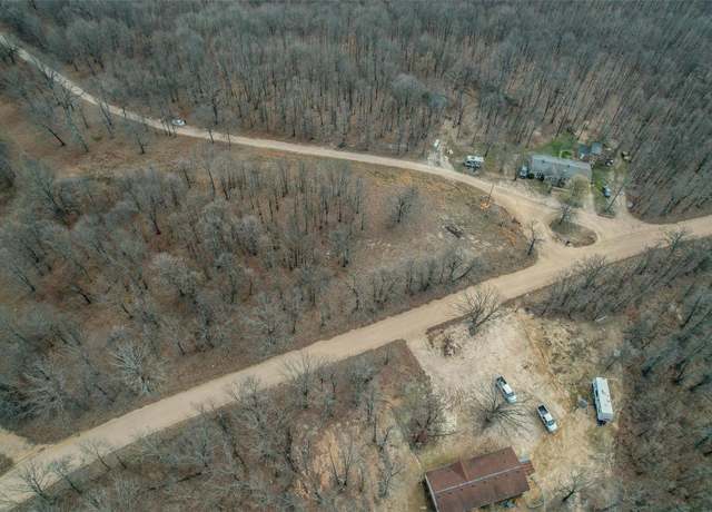 Property at 13071 Industry Rd, Lebanon, MO 65536