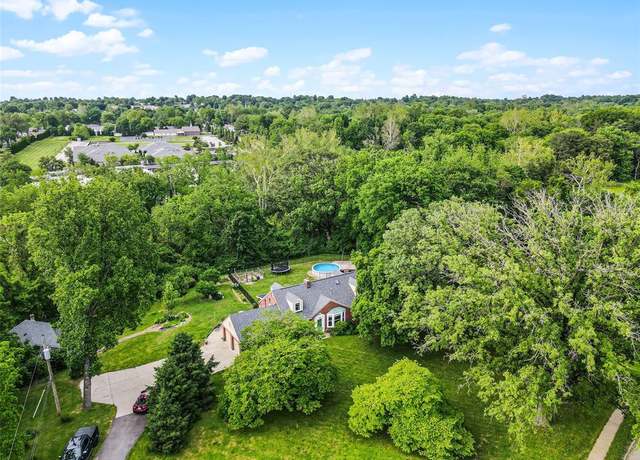 Property at 2801 Eldon Ave, Maryland Heights, MO 63043, 5 beds, 2 baths