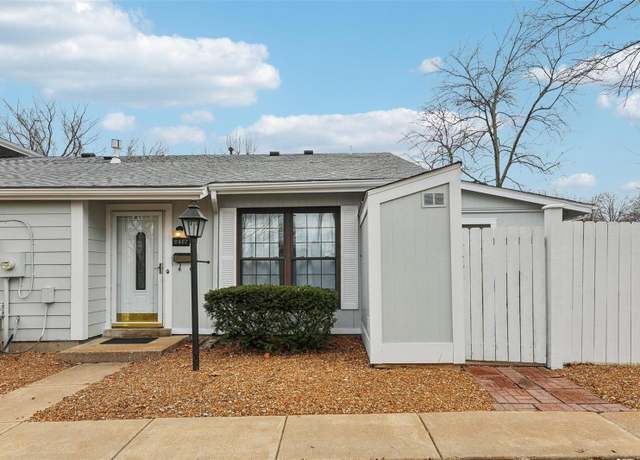 Property at 2467 Forest Shadows Dr, St Louis, MO 63136, 2 beds, 1.5 baths