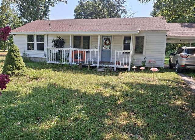 Property at 220 Dorsey St, Licking, MO 65542, 3 beds, 1.5 baths