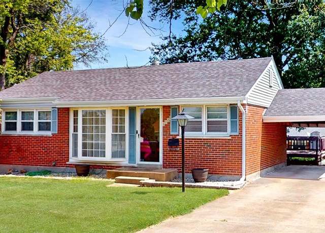 Property at 1020 Saint Patrice Ln, Florissant, MO 63031, 3 beds, 2 baths