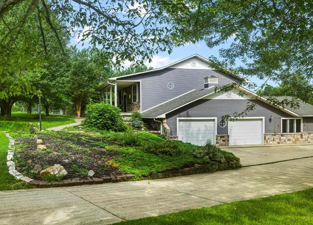 Property at 547 County Road 448, Poplar Bluff, MO 63901, 5 beds, 4 baths
