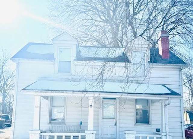 Property at 500 S 29th St, Belleville, IL 62226, 4 beds, 1 bath