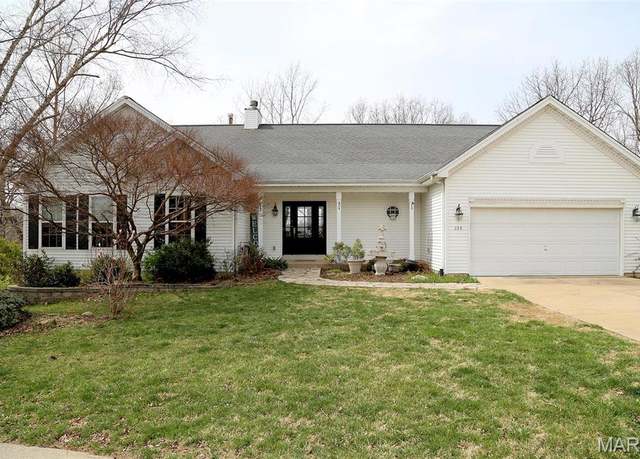 Property at 589 Wetherby Terrace Dr, Ballwin, MO 63021, 4 beds, 3.5 baths