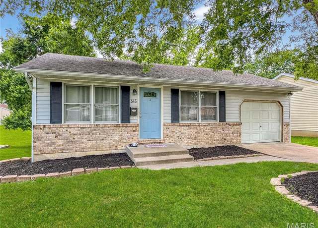 Property at 616 W 7th St, Washington, MO 63090, 3 beds, 2 baths