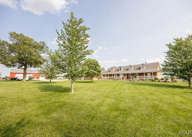 Property at 10642 Fuesser Rd, Mascoutah, IL 62258, 5 beds, 4 baths